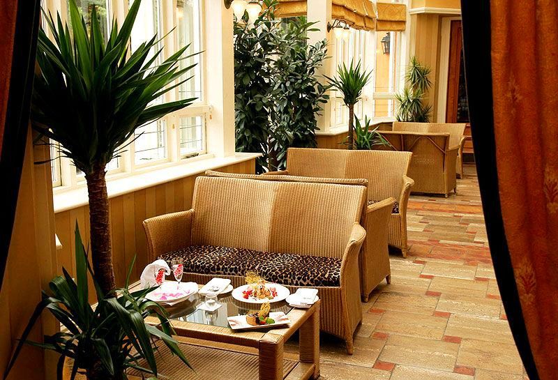 Westwood Hotel 戈尔韦 内观 照片