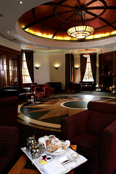 Westwood Hotel 戈尔韦 外观 照片