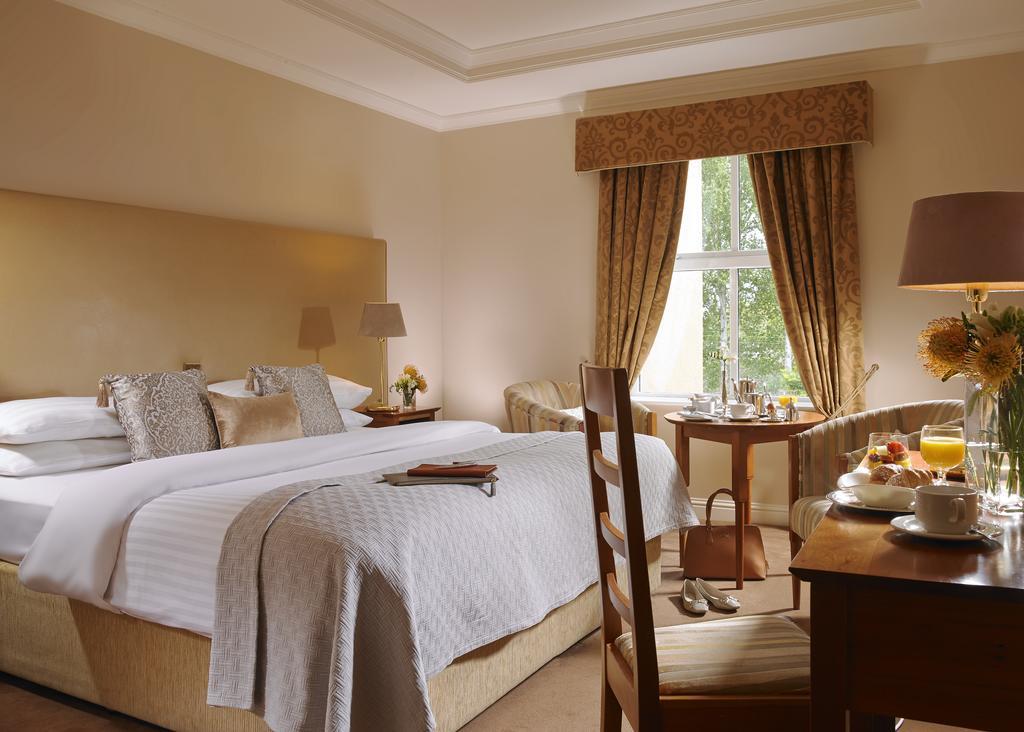 Westwood Hotel 戈尔韦 外观 照片